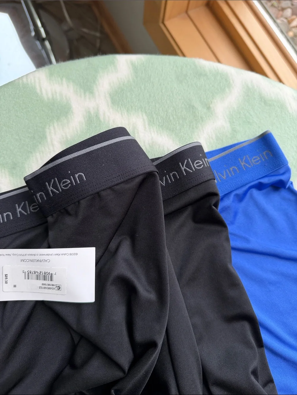 NWT 3 pack Calvin Klein Boxer Briefs Black and Blue men’s M